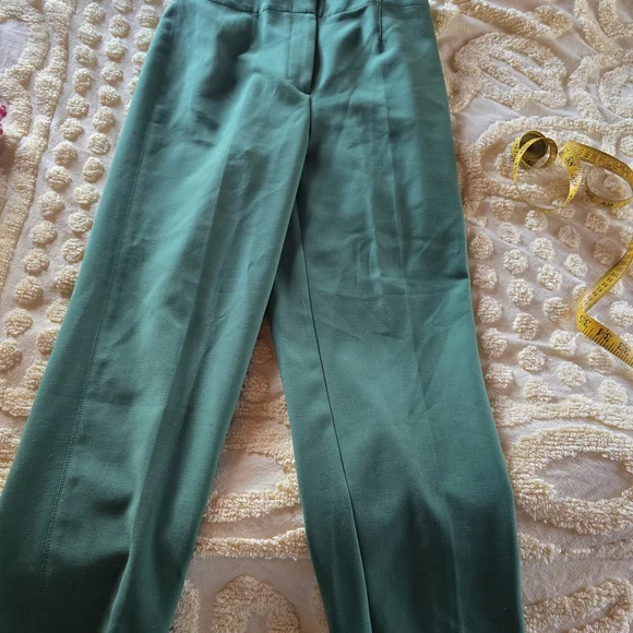 Ann Taylor Green Women's Slacks 4 - Picture 3 of 5